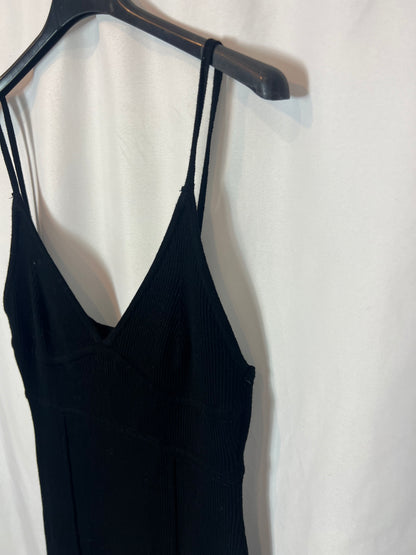 ZARA. Black ribbed fitted midi dress. TS