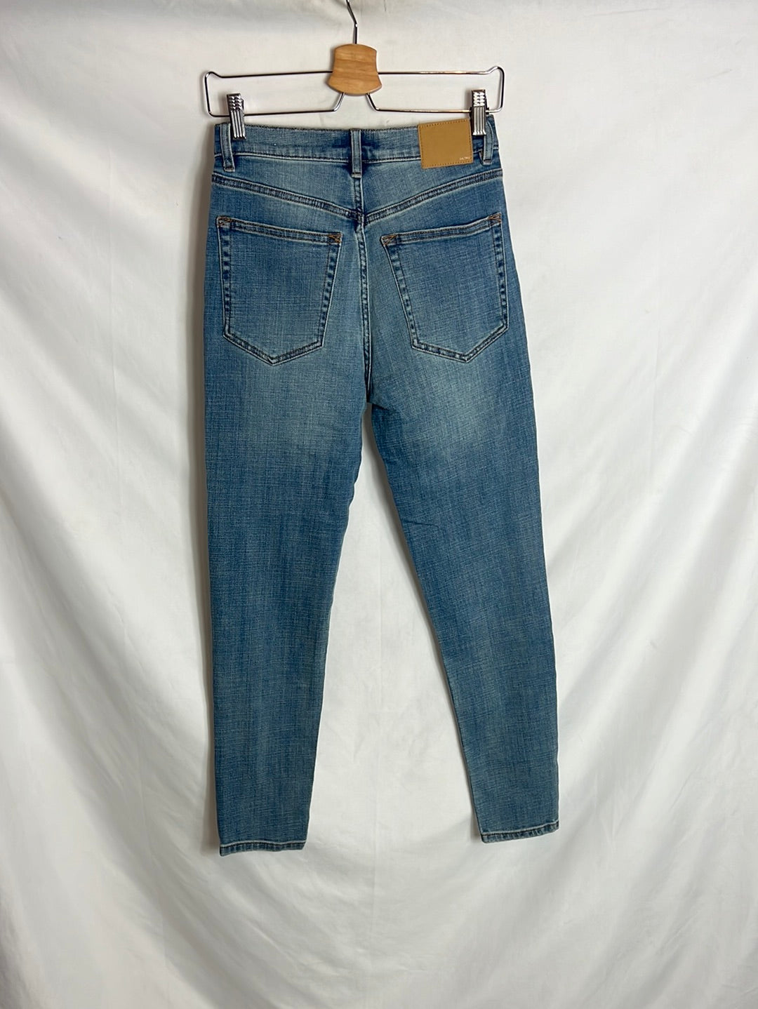 PULL&amp;BEAR. Stretch skinny denim. T 38