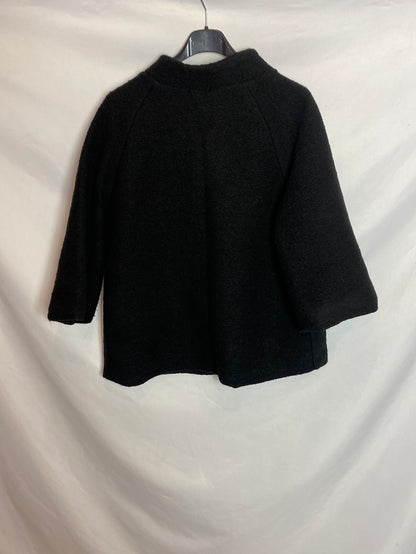 BOMACA. Chaqueta mangas ligeramente acampanadas. T.m