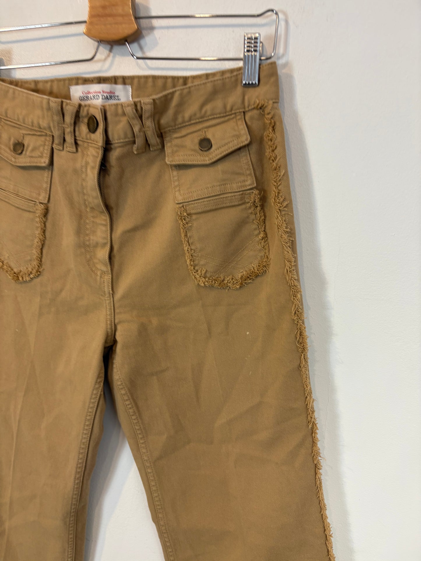 GERARD FAREL. Denim beige flecos