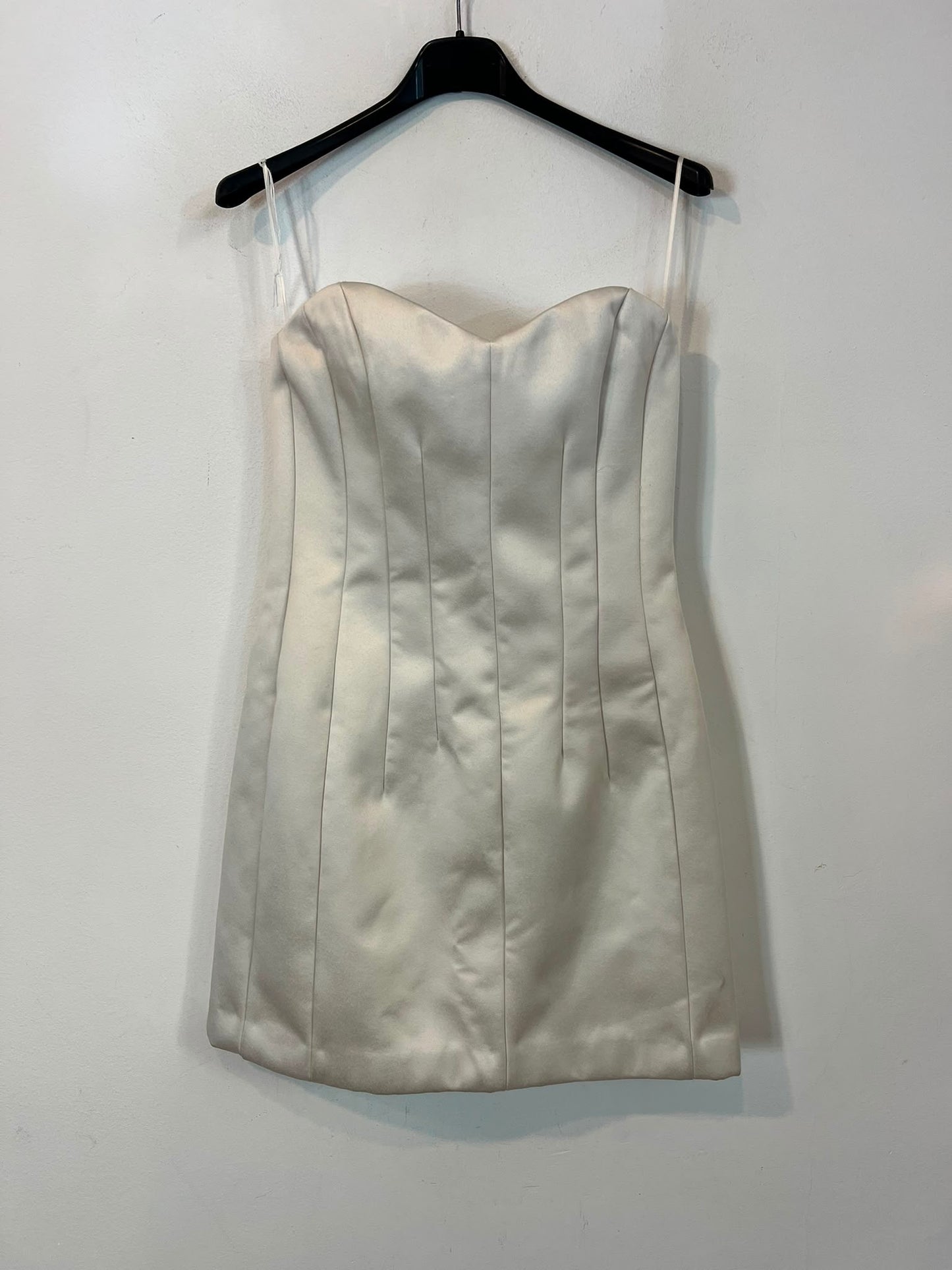 H&M  EDITION. vestido beige palabra de honor