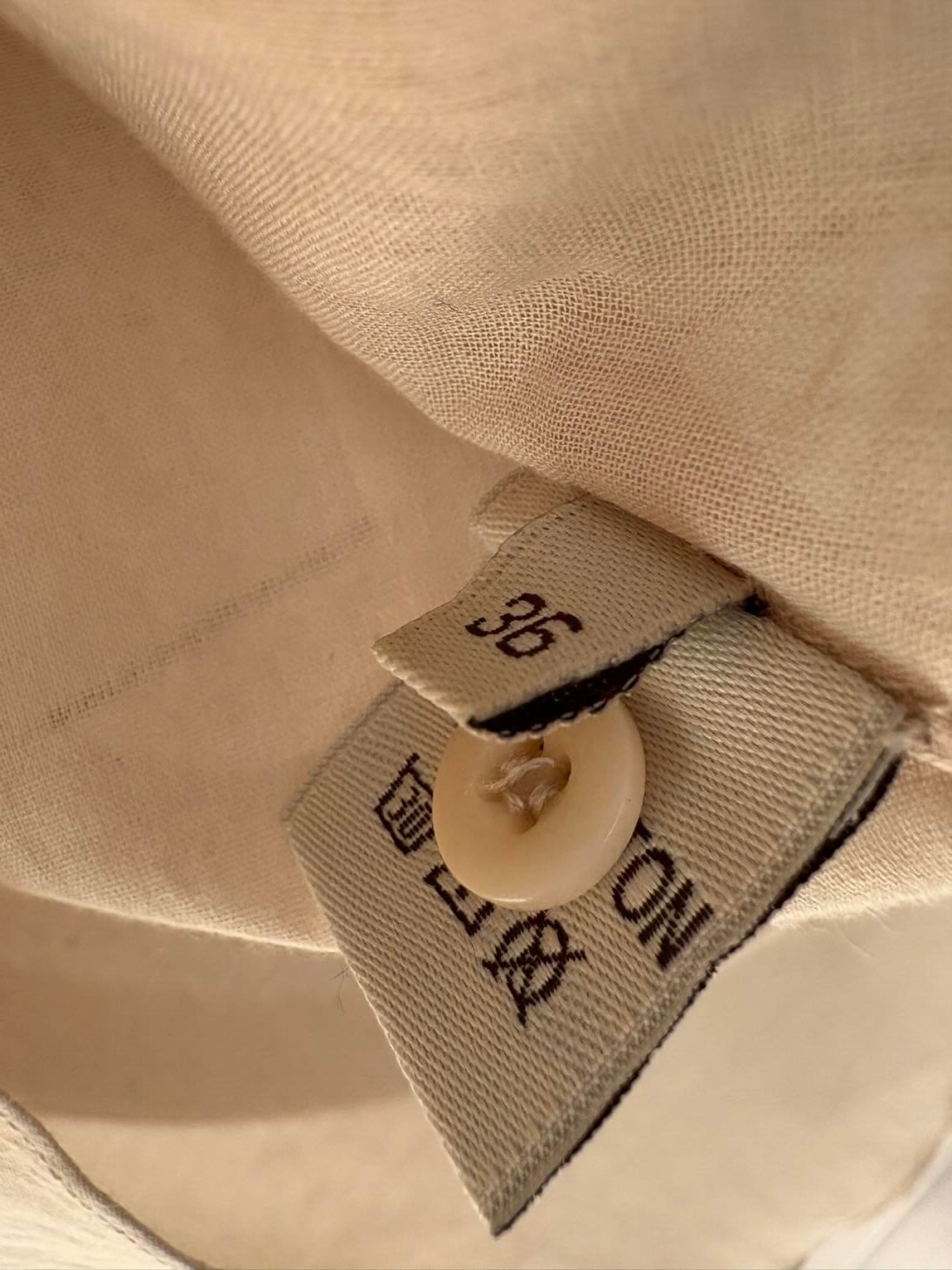 CORTANA. Camisa beige algodón ligero
