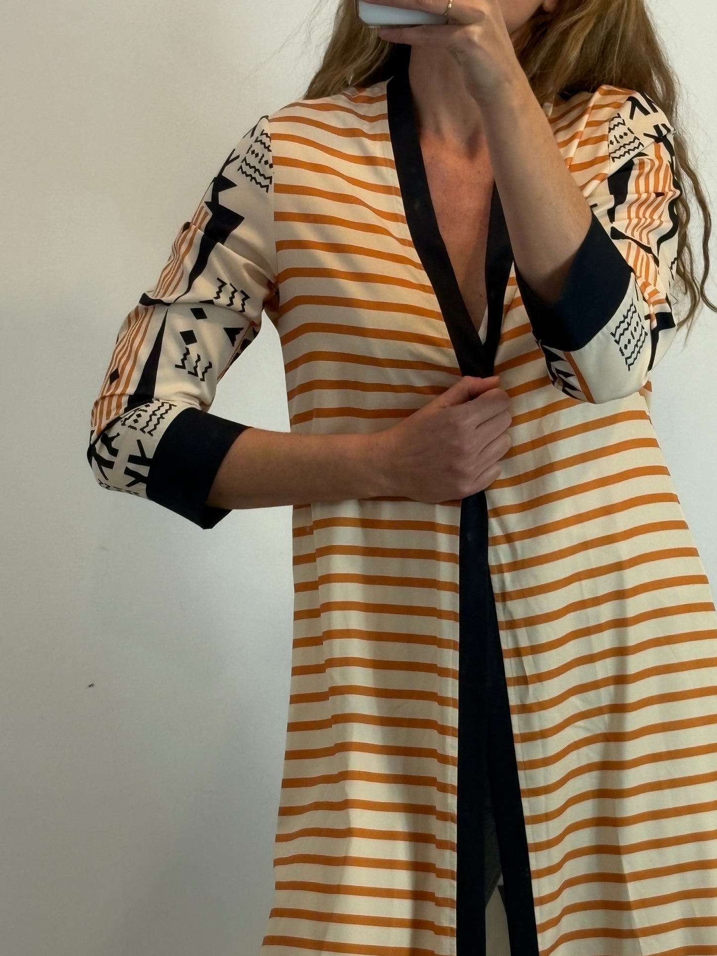 OTRAS. Kimono largo estampado