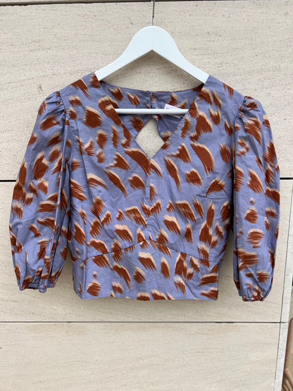 MIMOKI. Top morado estampado  T.s/m