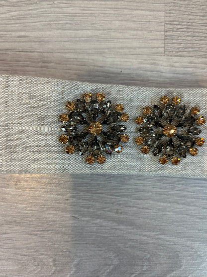 Cinturón lino beige broches