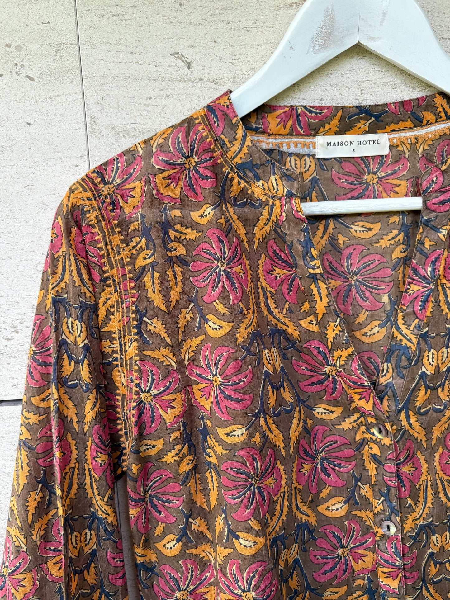 MAISON HOTEL. Blusa estampada algodón. T S