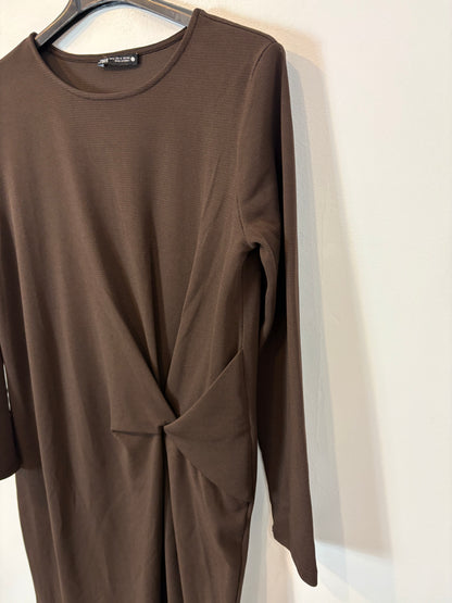 ZARA. Vestido midi marrón textura
