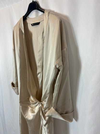 ZARA. Beige satin dress T.xs