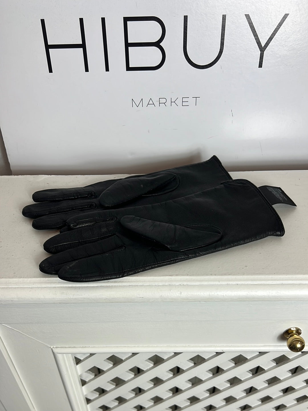 H&amp;M. Black leather gloves Ts