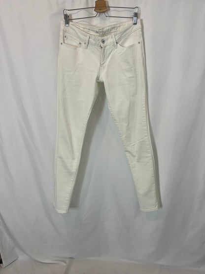 LEVI'S. Skinny white denim. T 30 (40)