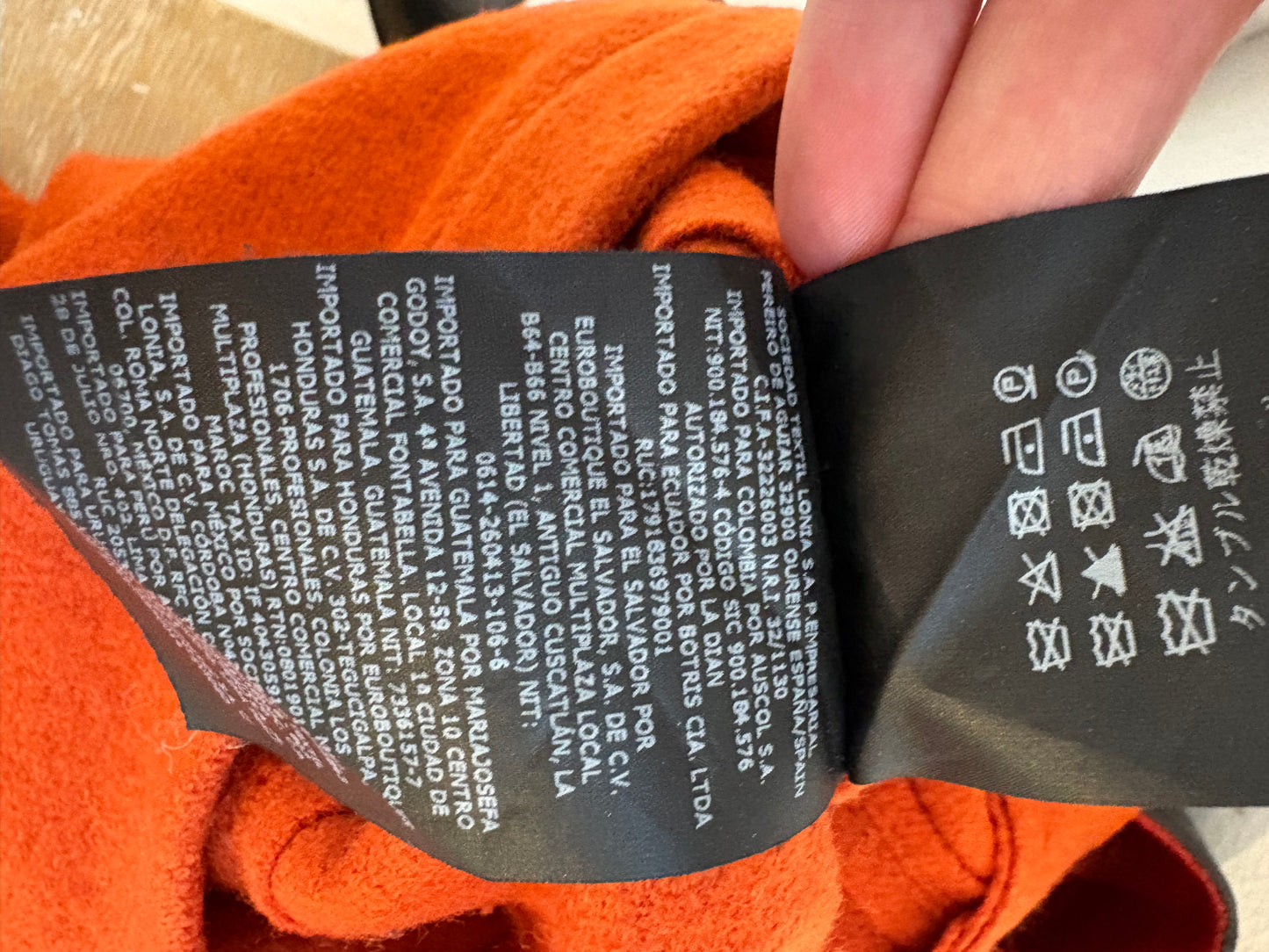 CAROLINA HERRERA. Falda corta lana caldero