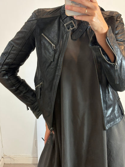 STRADIAVARIUS. Black leather jacket TM