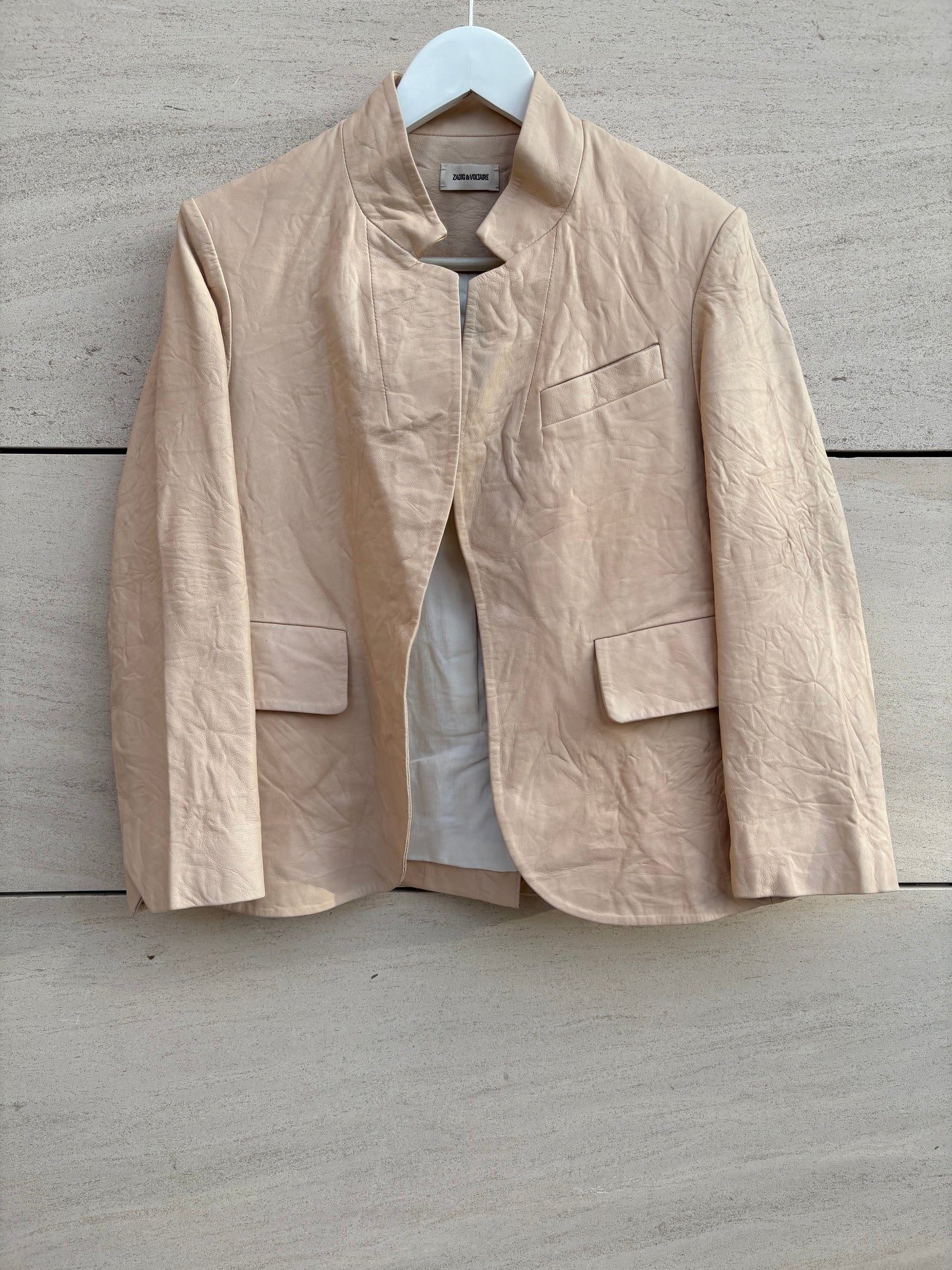 ZADIG & VOLTAIRE. Chaqueta piel beige claro