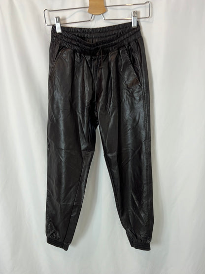 ZARA. Brown faux leather trousers S.xs