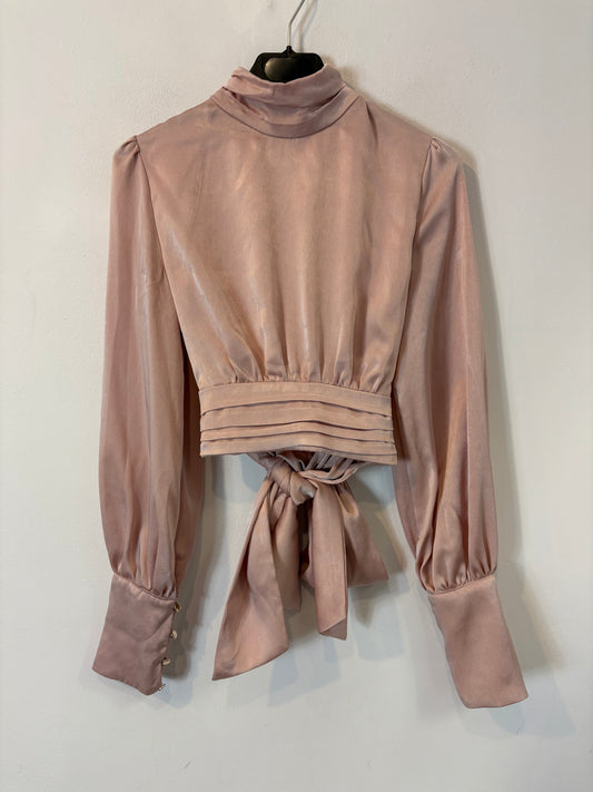 OTRAS. Top satinado rosa espalda