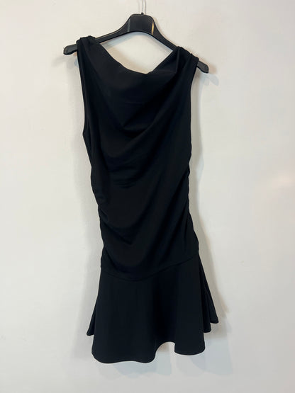 ZARA. Vestido negro fruncido