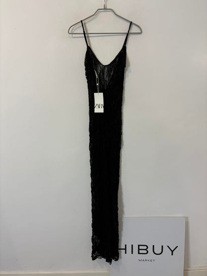 ZARA. Vestido largo calado elástico