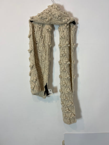 ZARA. Bufanda beige punto grueso. T M