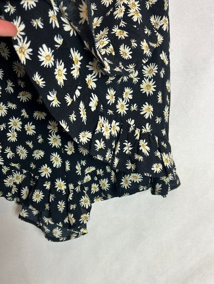ZARA. Falda pantalón negro margaritas. T XS