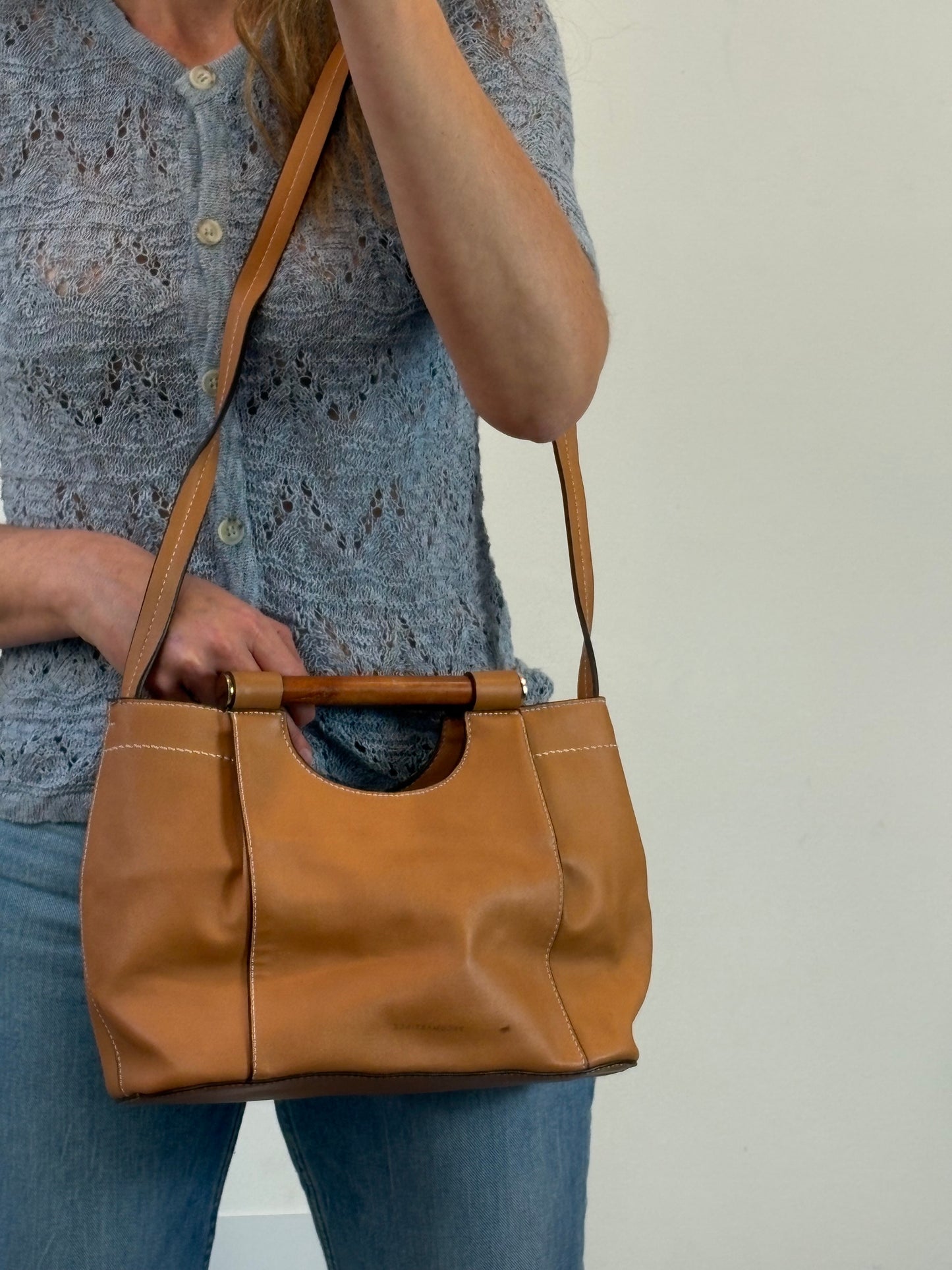 Bolso doble asa efecto piel