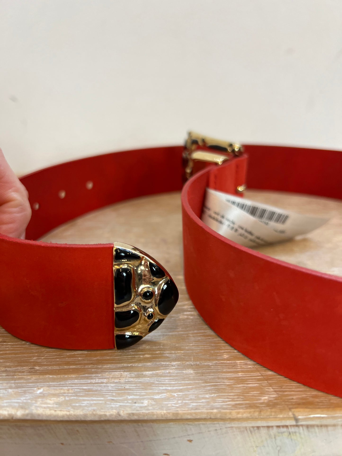 UTERQÜE. Cinturón rojo piel. T 75