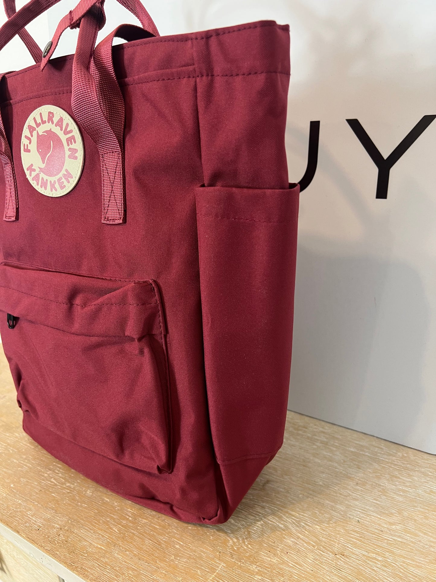 FJALLRAVEN KANKEN. Mochila / bolso burdeos