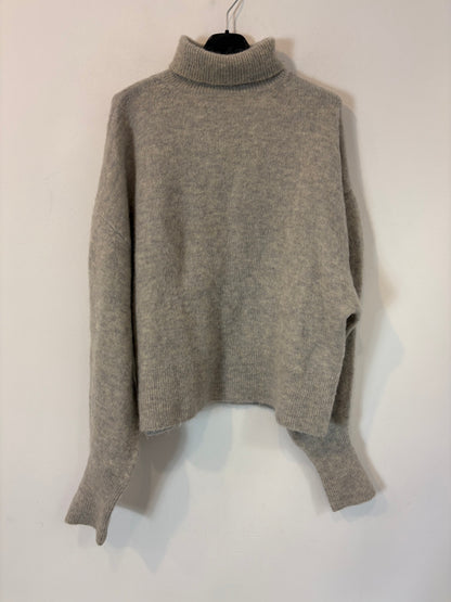 MASSIMO DUTTI. Short green skirt with pocket T.xs