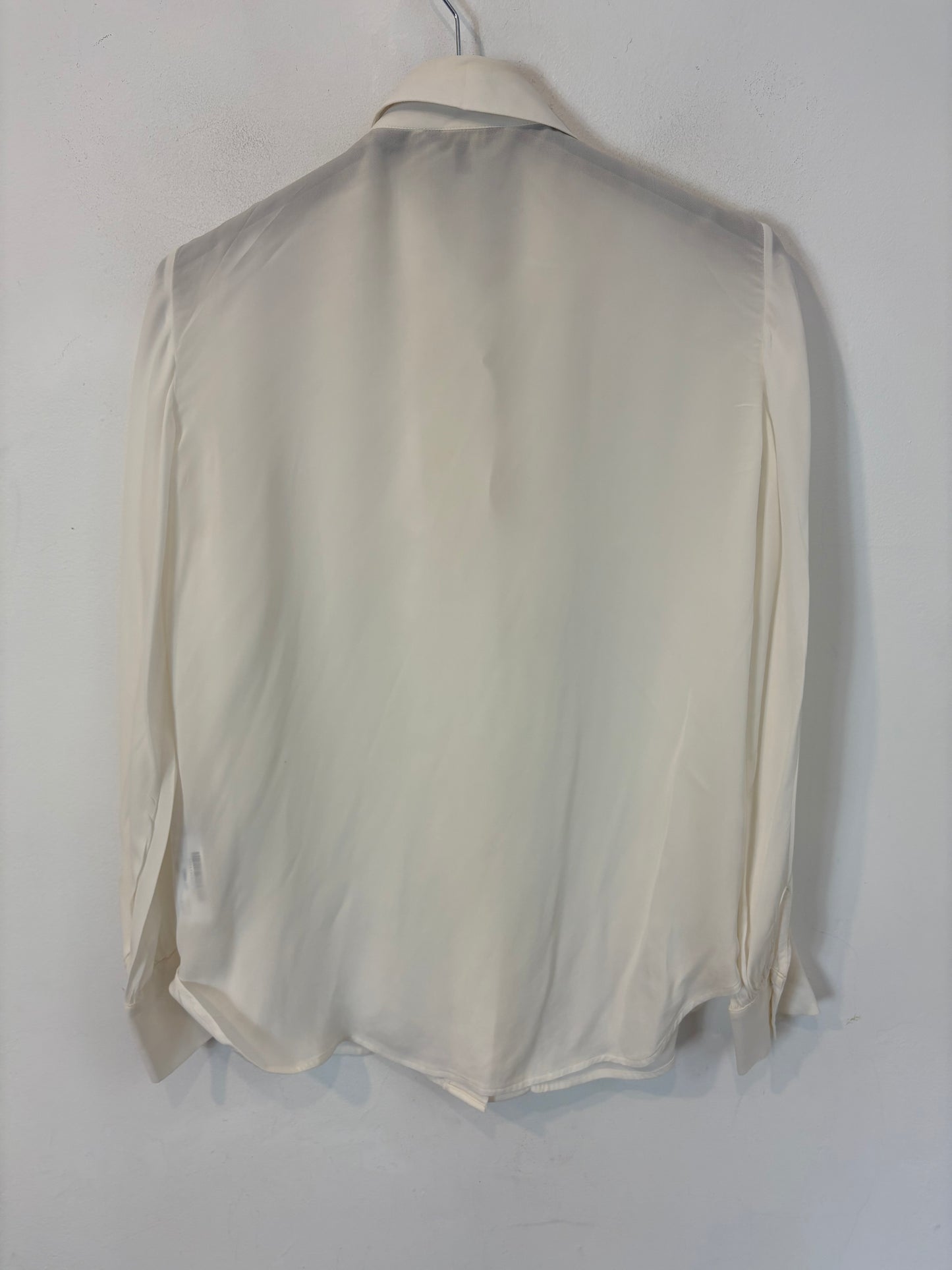 MASSIMO DUTTI. Blusa fluida volante