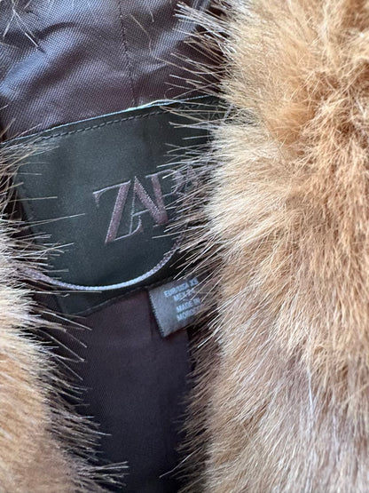 ZARA. Blazer marengo cuello pelito