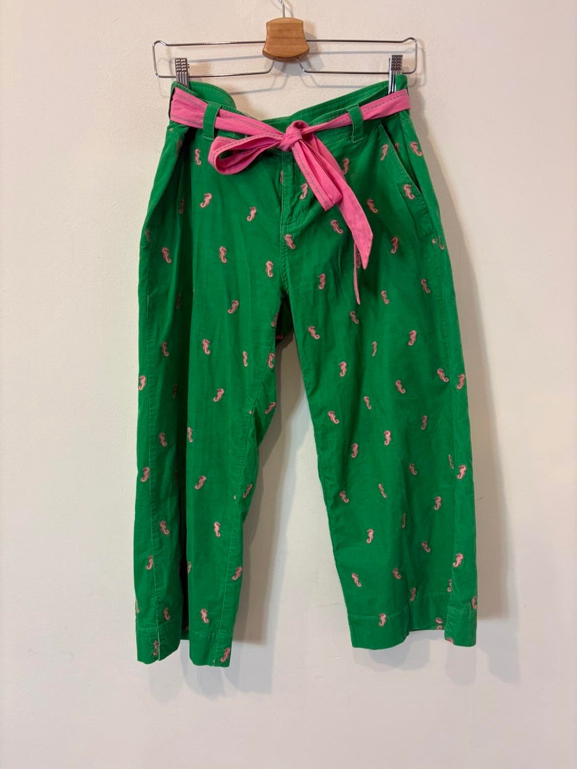 LILLY PULITZER. Pantalón verde textura Sea Horse