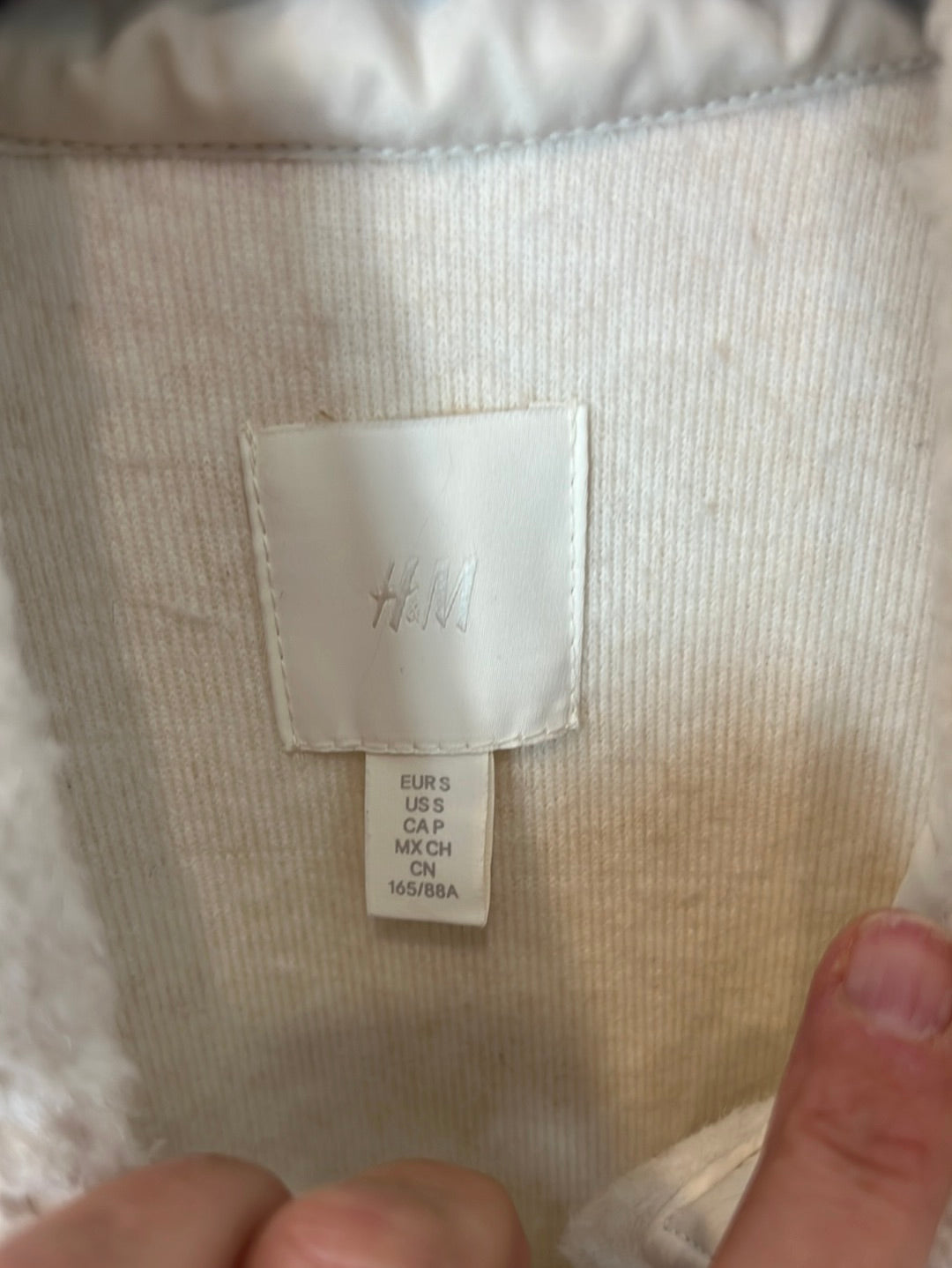 H&M. Chaleco borrego blanco roto T.s