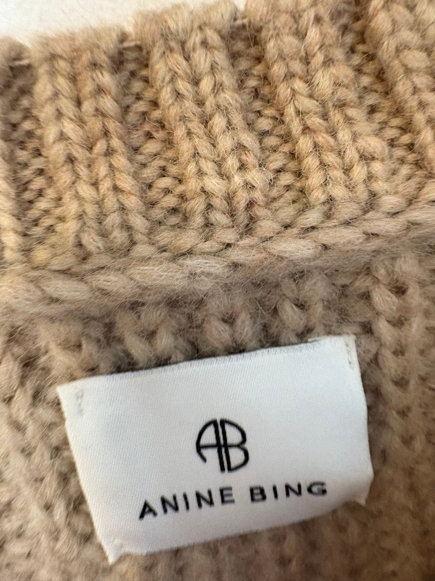 ANINE BING. Jersey beige alpaca