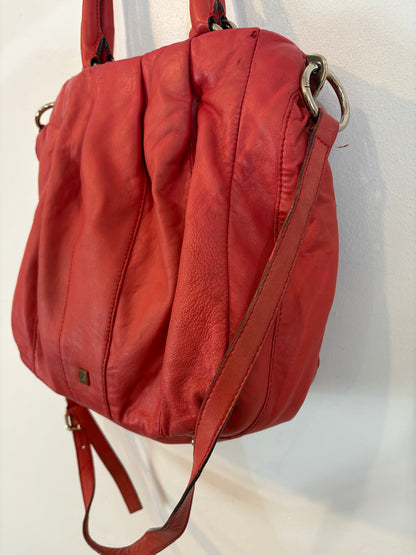 PURIFICACIÓN GARCIA. Bolso rojo piel doble asa