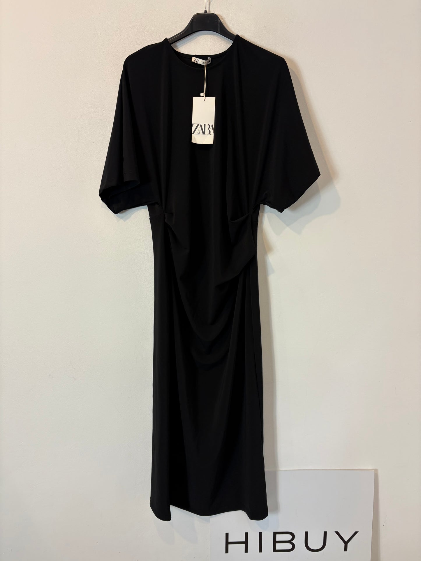 ZARA. Vestido negro largo elástico