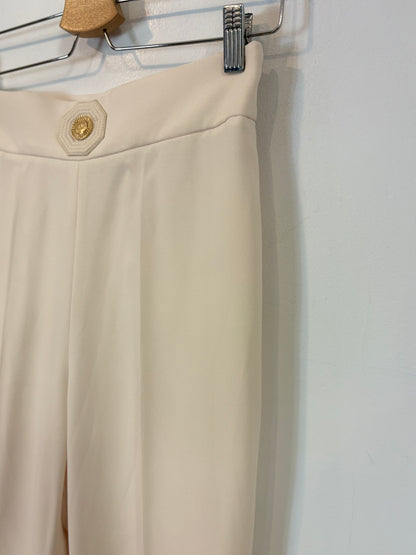 ELISABETTA FRANCHI. Pantalón fluido beige detalle cintura. T 36
