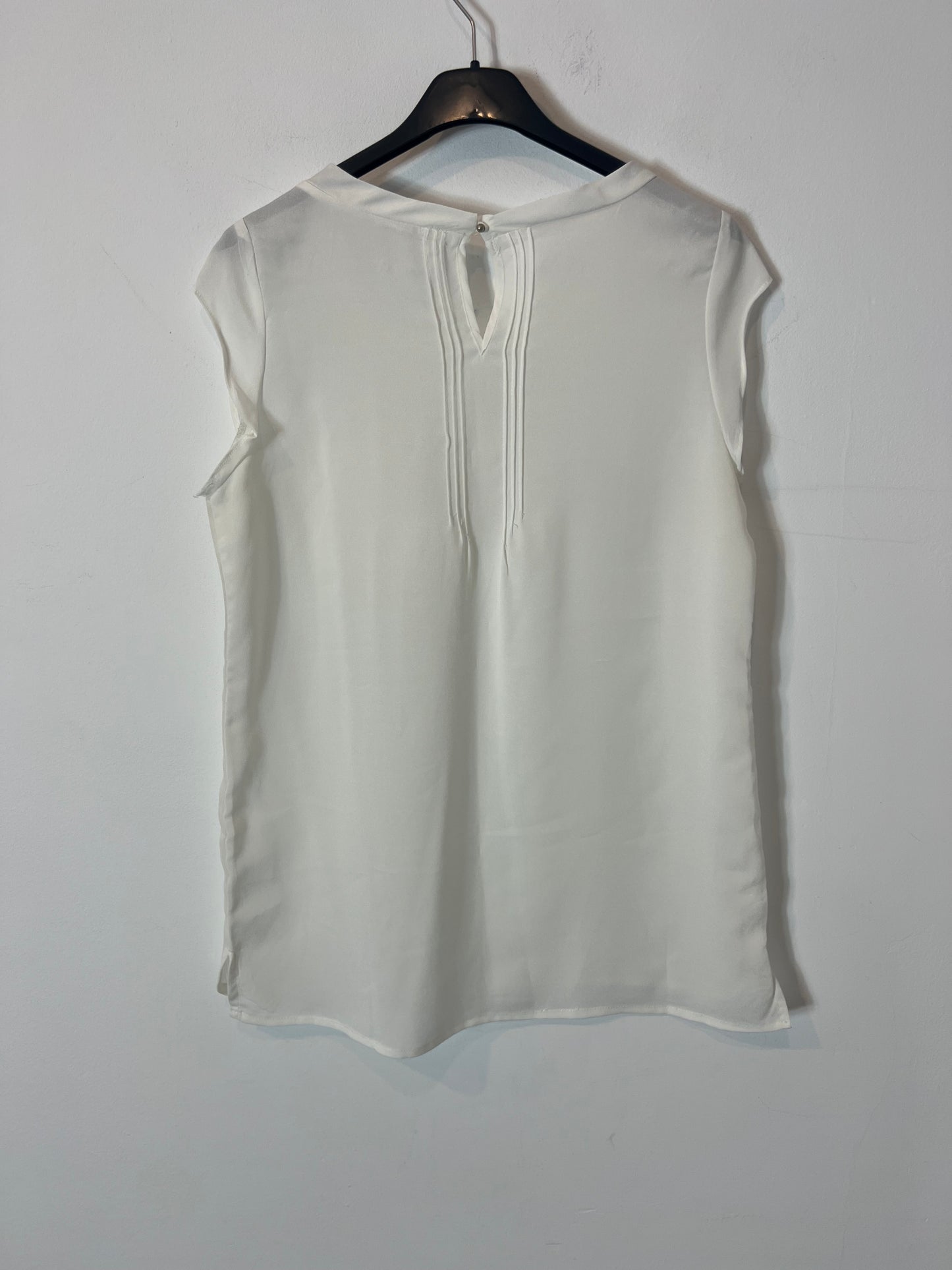 OTRAS. Top blanco fluido. T 38