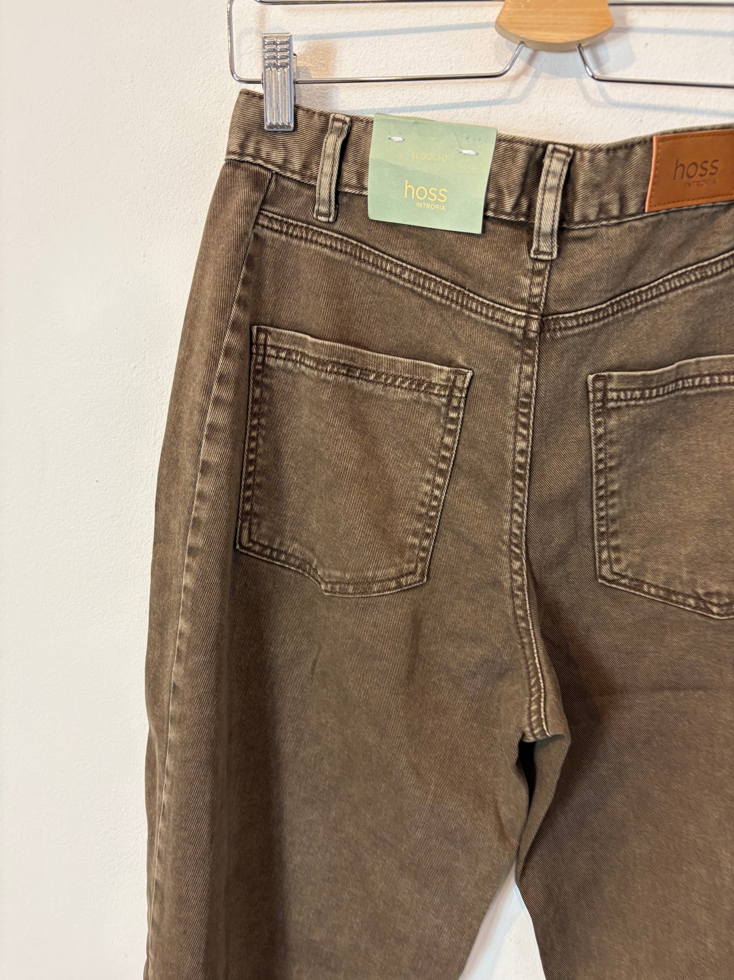 INTROPIA. Denim marrón costuras