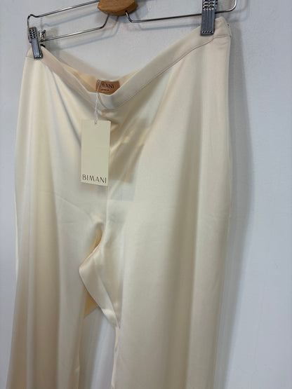 BIMANI. Traje de chaqueta marfil satinado