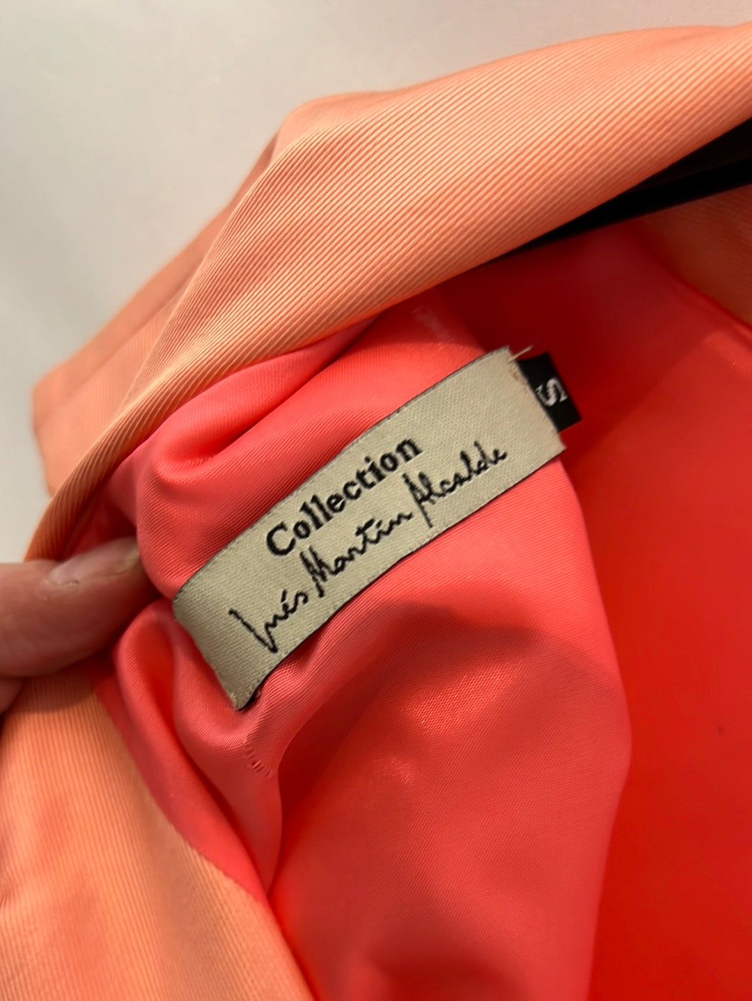 INÉS MARTIN ALCALDE. Salmon satin back top. TS