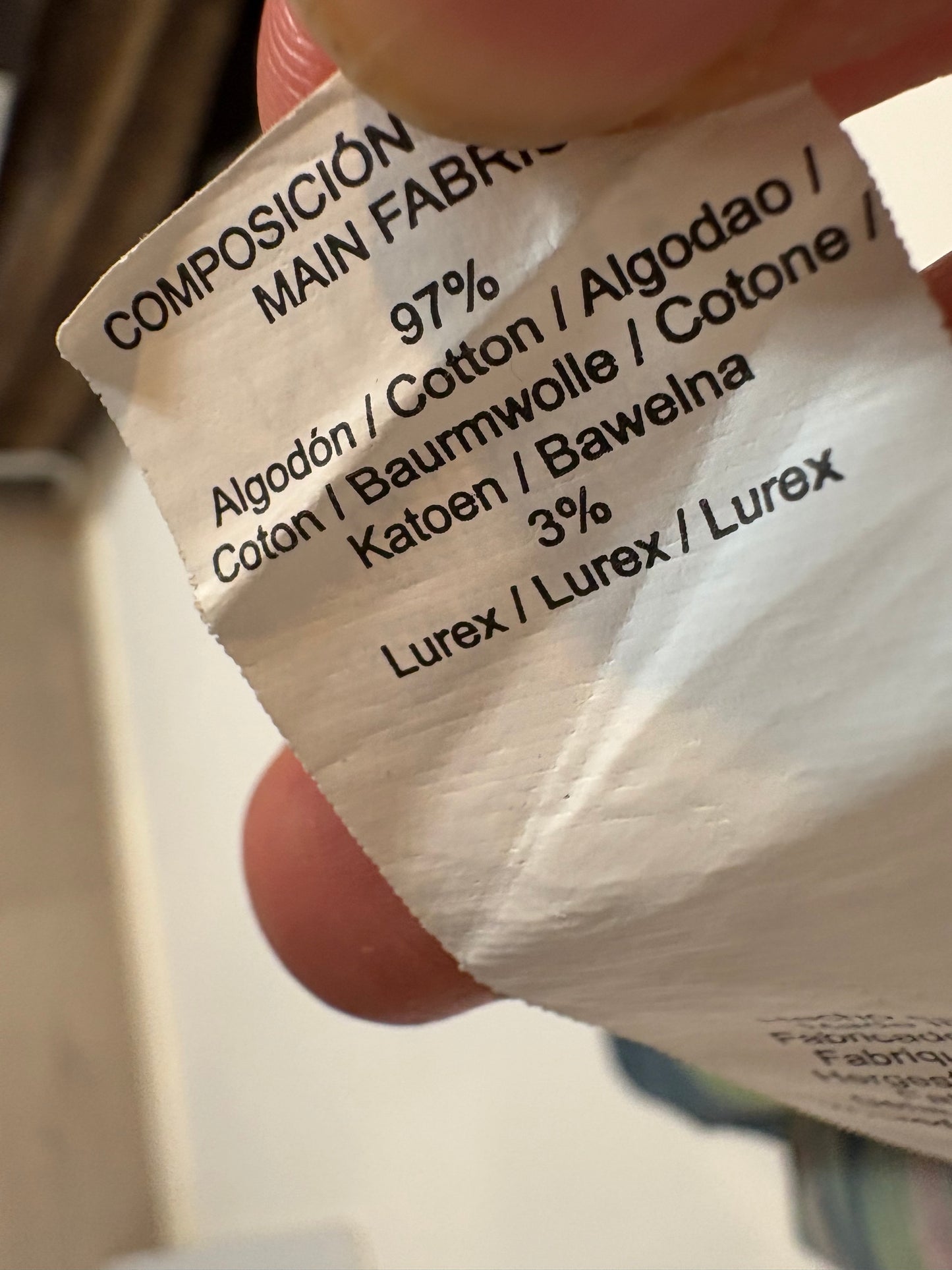 NÍCOLI. Blusa estampada hilos