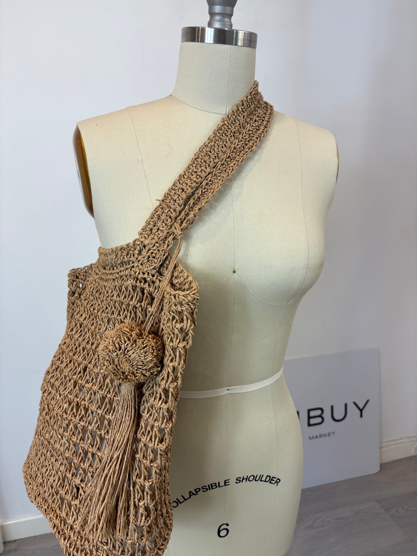 SFERA. Bolso hombro tostado