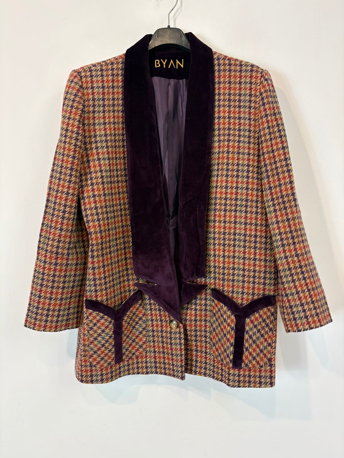 BYAN. Blazer lana cuadros solapa terciopelo