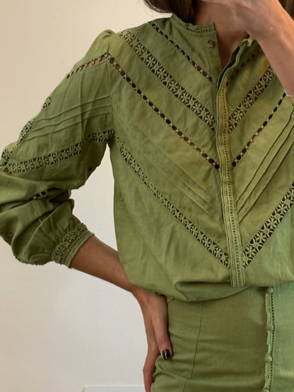 SÉZANE. Green blouse with die-cut details. Size 38