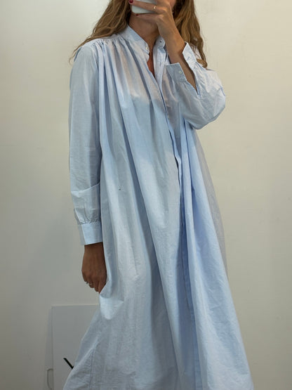 DATURA. Vestido largo azul camsiero