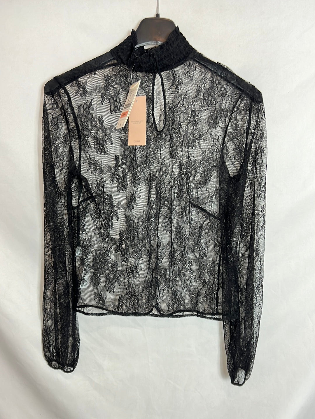 OYSHO. Top encaje negro. T S