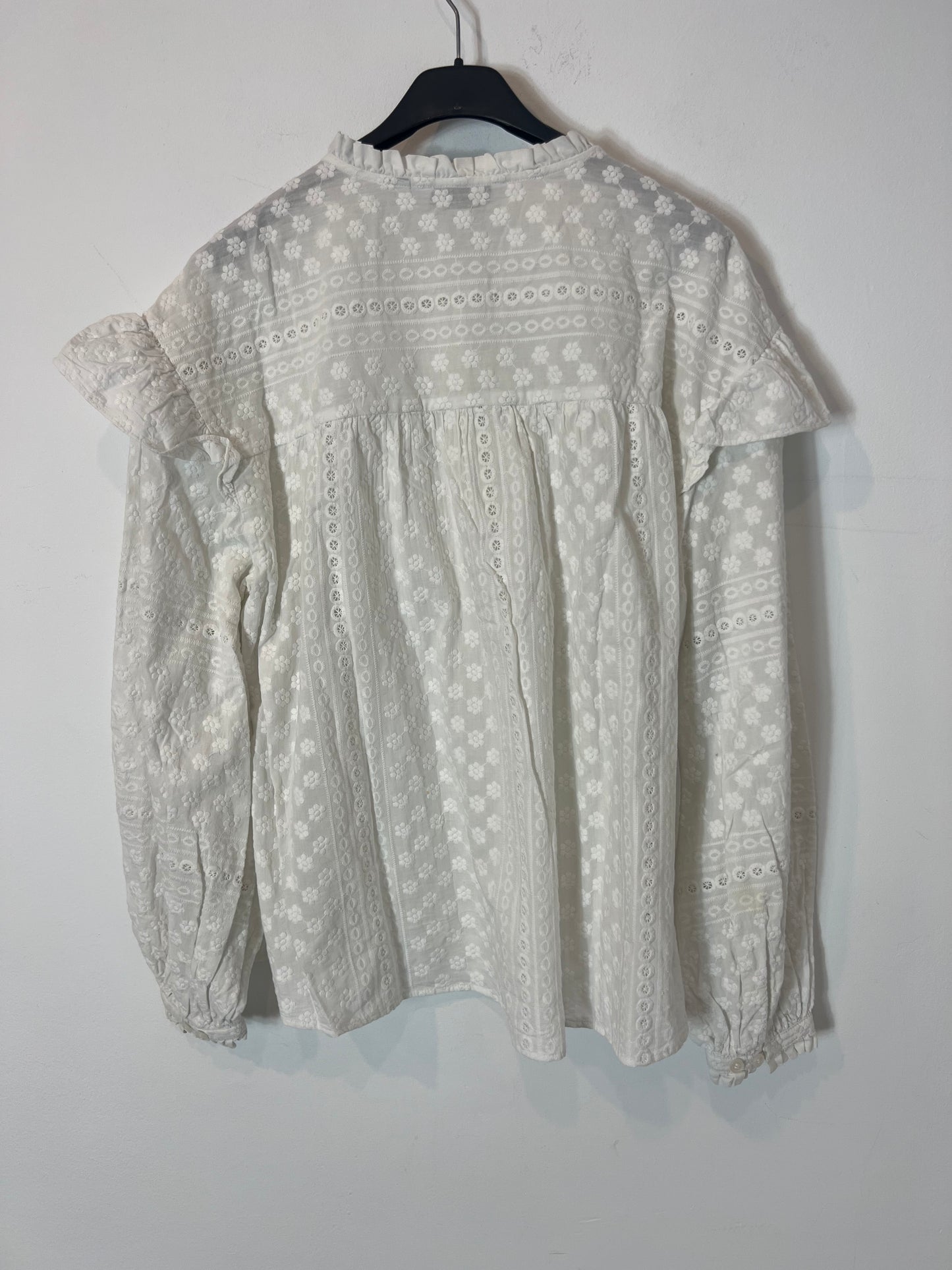 &amp;OTHER STORIES. White blouse embroidered with flowers. T.S.