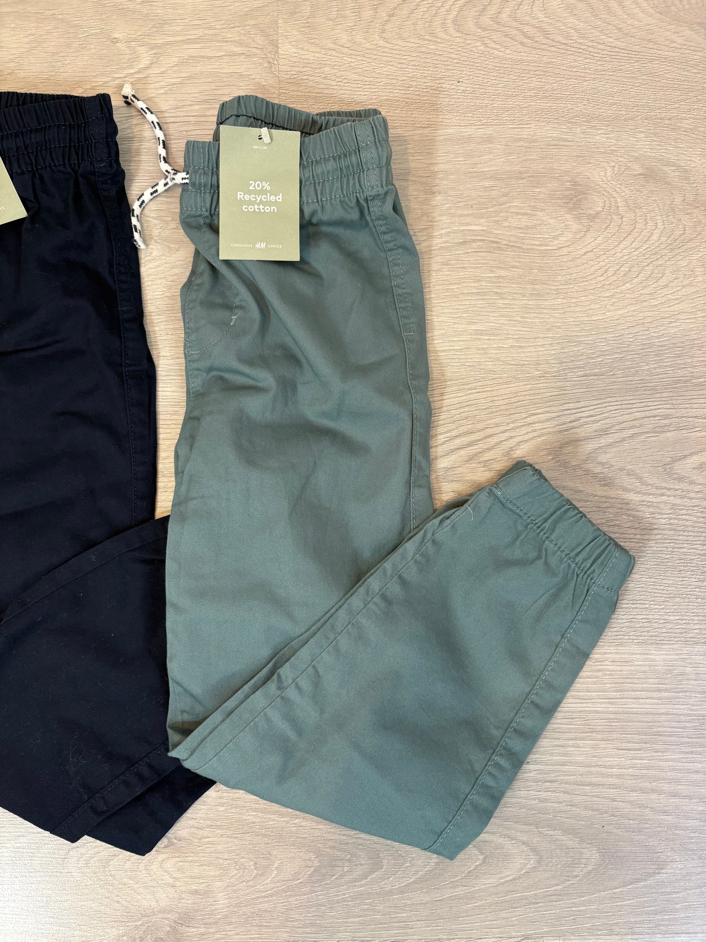 H&M. Set Pantalones tonos azul. T 7-8 años