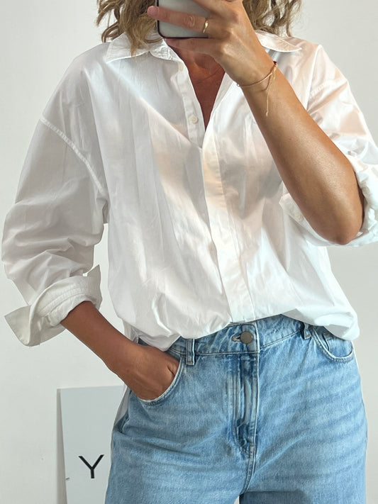 ZARA. White shirt. XS