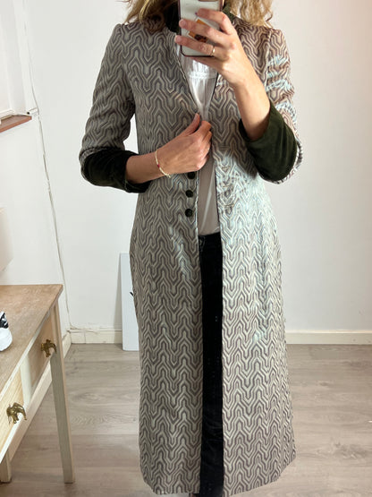 VELVART. Abrigo estampado textura