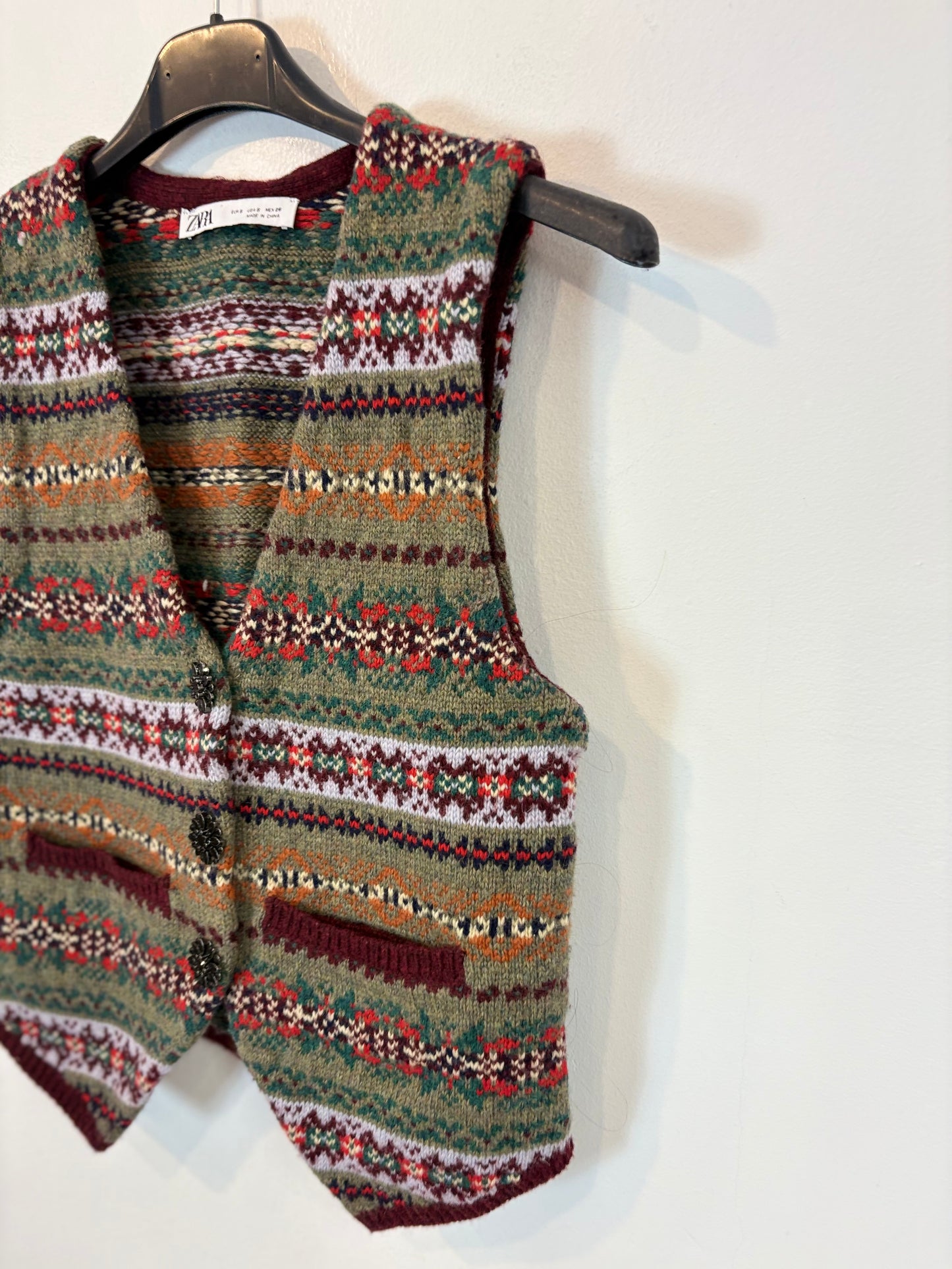 ZARA. Chaleco estampado con lana. T S